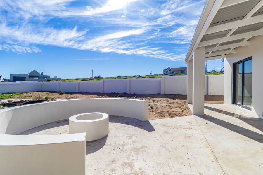3 Bedroom Property for Sale in Hoogland Western Cape